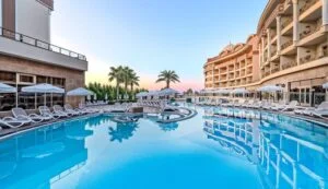 KIRMAN BELAZUR HOTEL RESORT & SPA