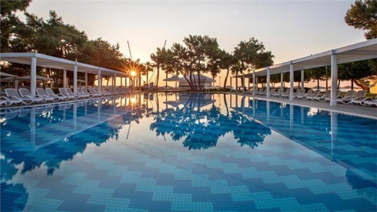 RIXOS SUNGATE