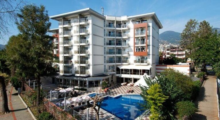 GRAND OKAN HOTEL