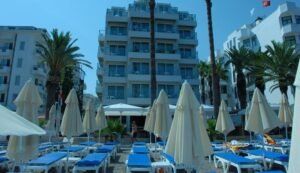 BEGONVILLE BEACH HOTEL