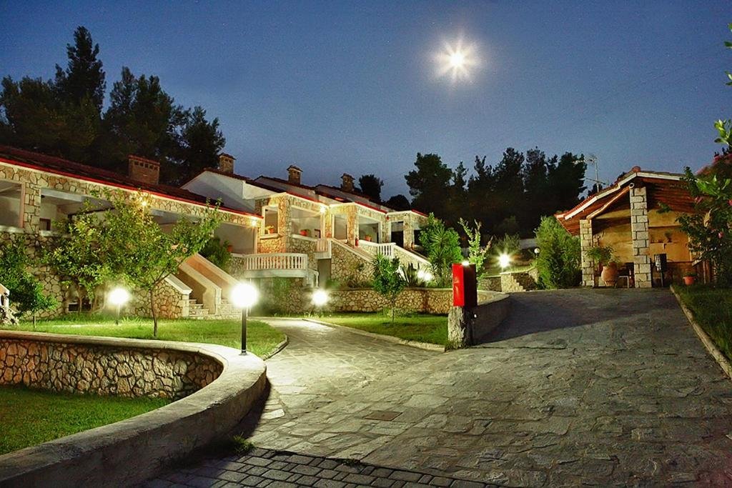 vila-chrouso-mayak-tours-4